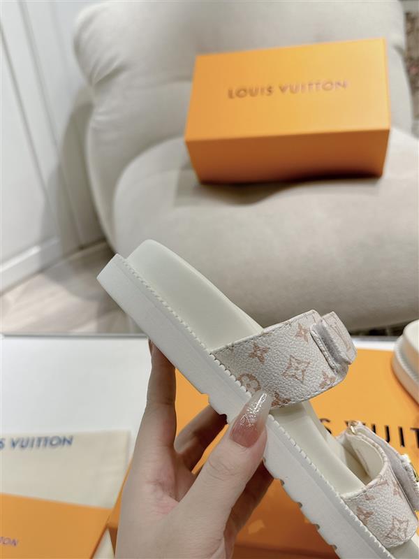 20251128184535794 200